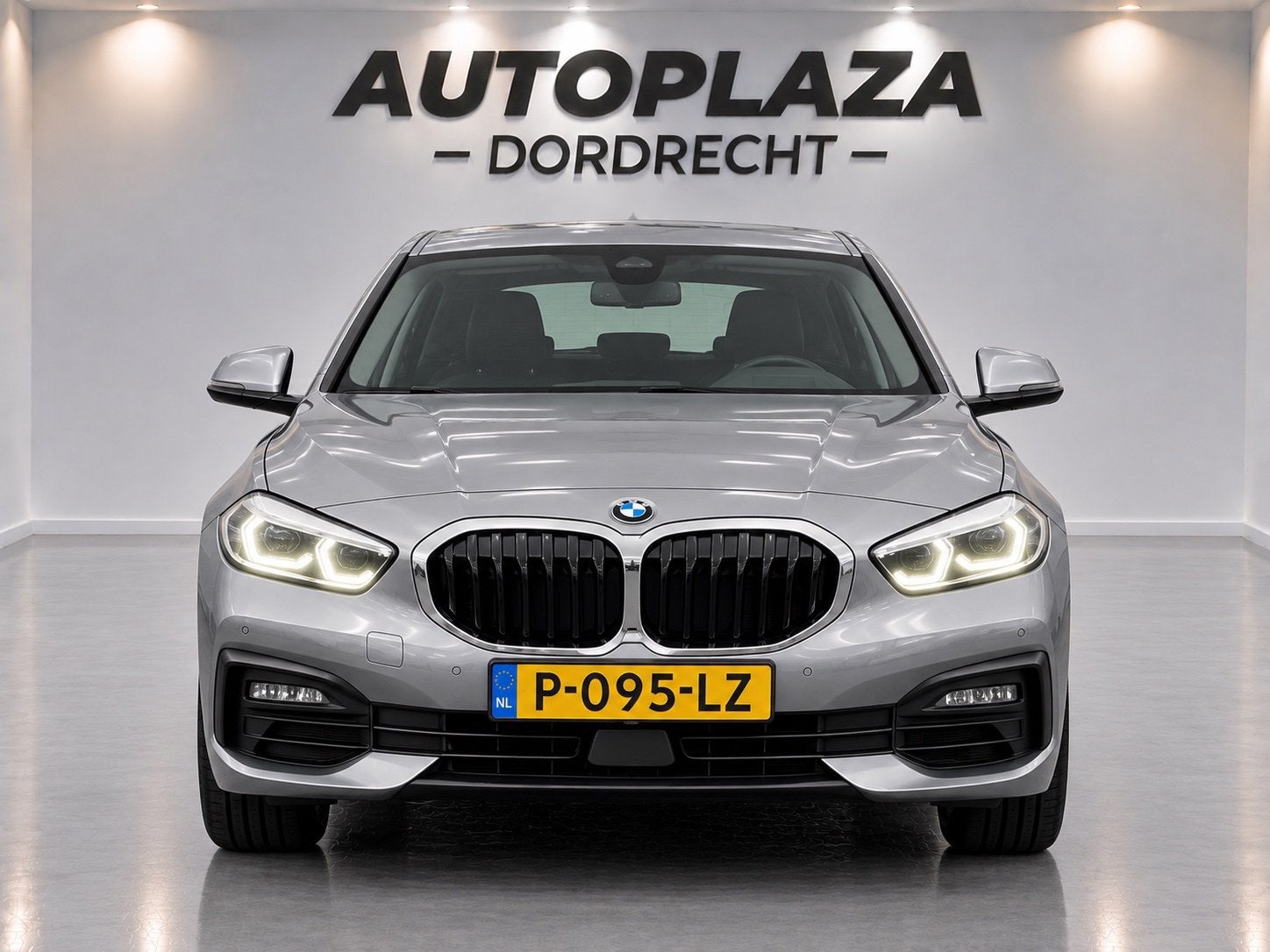 BMW 1-serie 116i Business Edition, Auto's, Stof, Origineel Nederlands, Bedrijf, Handgeschakeld
