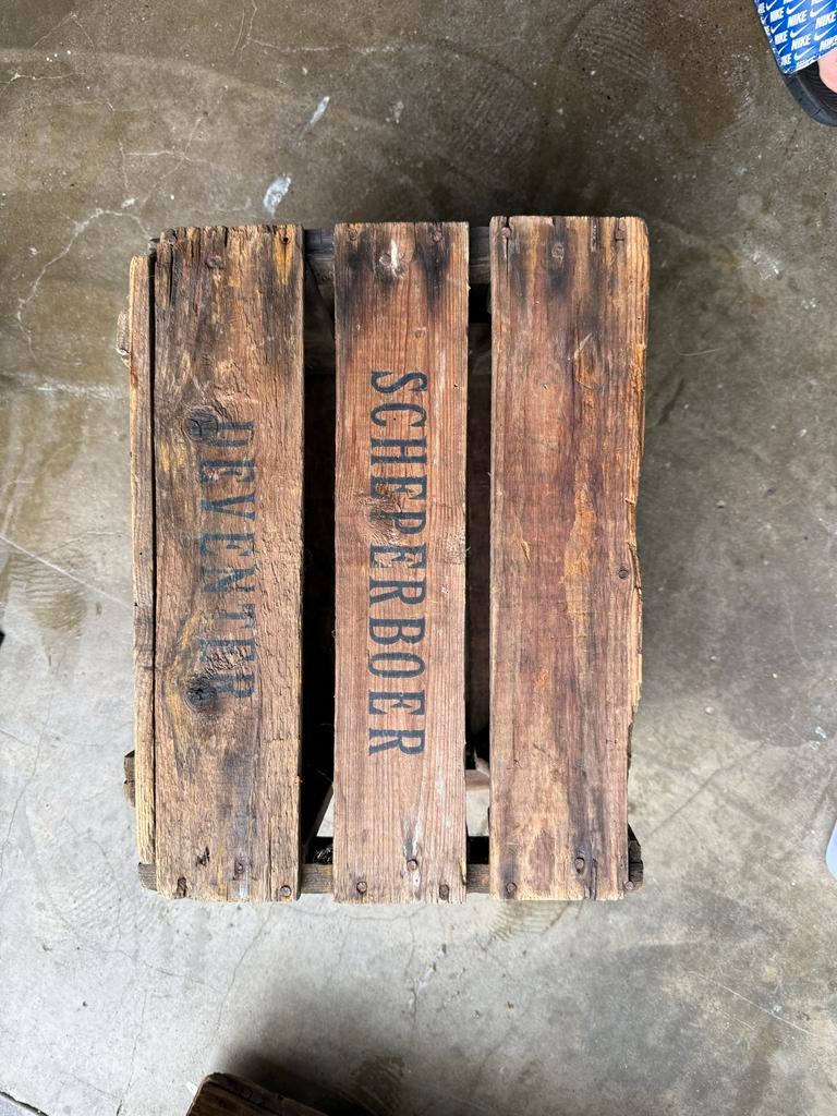 Vintage houten krat met opdruk - Decoratief en praktisch, Doe-het-zelf en Verbouw, Kratten en Dozen, Ophalen, Gebruikt, 40 tot 60 cm