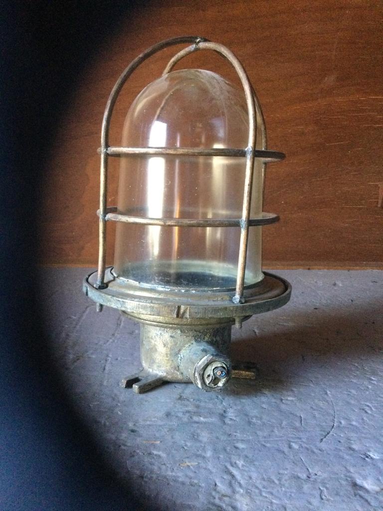Antiek lamp, Ophalen