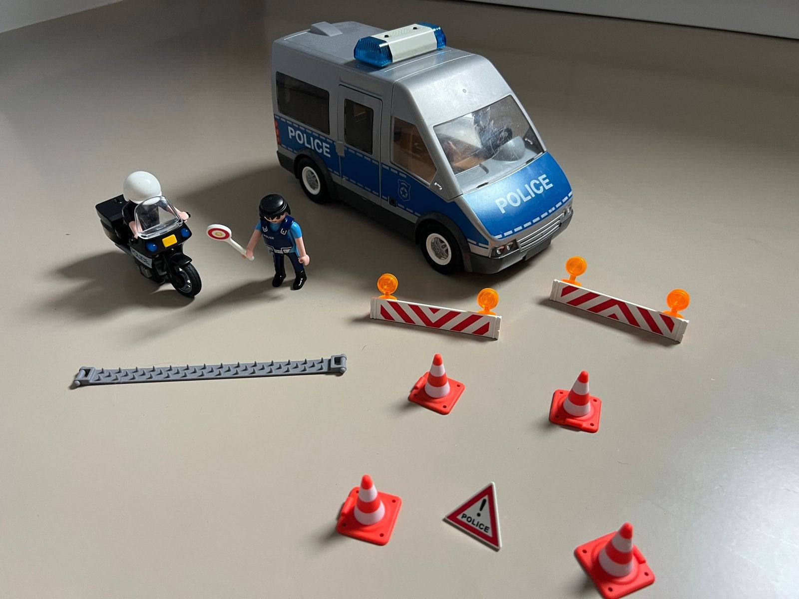 Playmobil Politiebus met sirene en Geluid - Set 9236, Gebruikt, Complete set, Voertuig, Ophalen of Verzenden