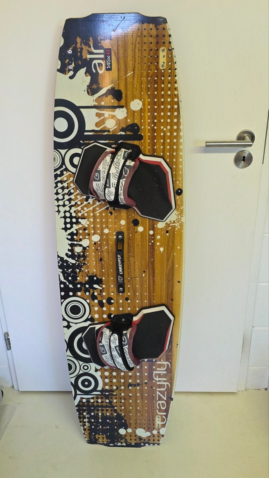Crazyfly kitesurfboard 145x41 - Perfect voor freeride!, Watersport en Boten, Gebruikt, Twintip, Kiteboard, Ophalen of Verzenden