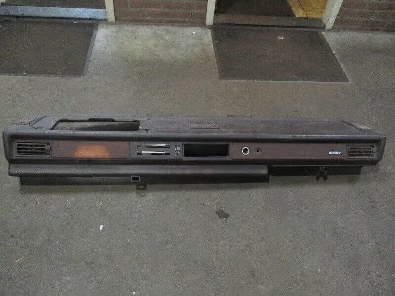 DASHBOARD Volkswagen Transporter T3 (01-1979/07-1992), Gebruikt, Berliner Ring 2 38440 Wolfsburg, DE, Volkswagen, Volkswagen AG