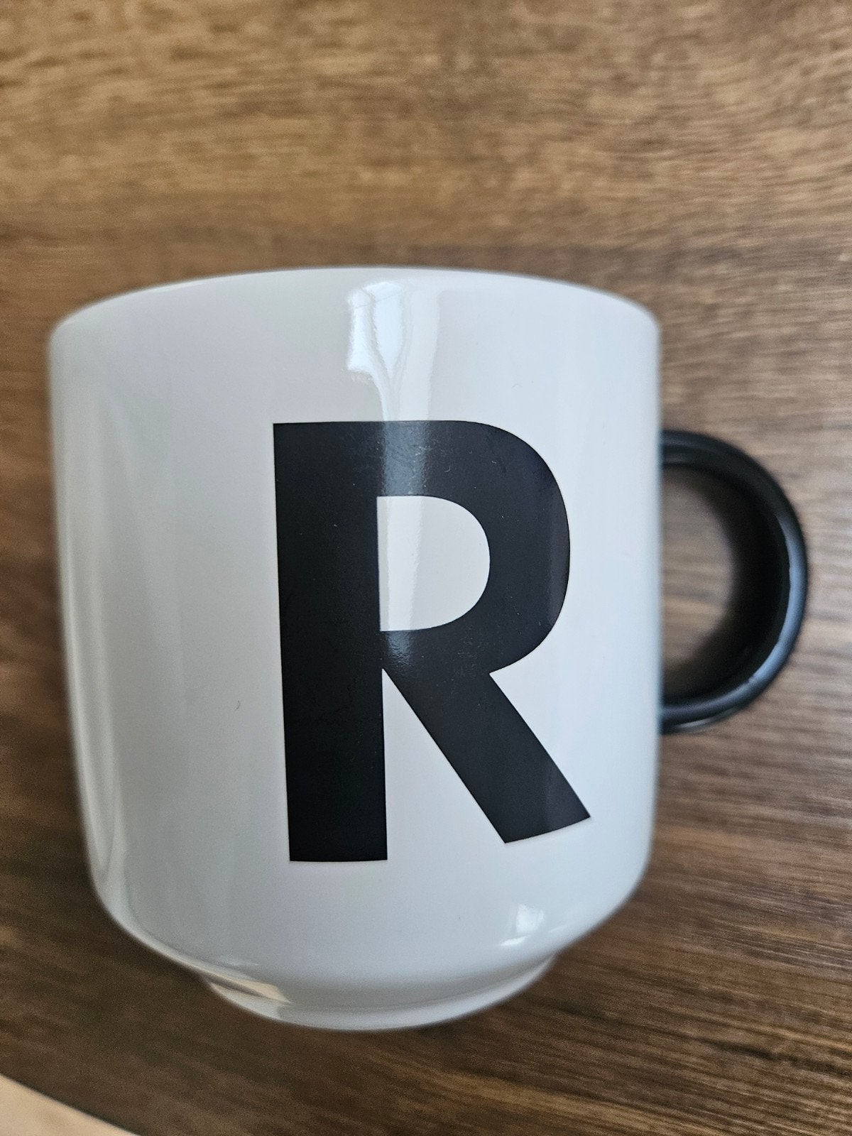 Mok met letter R, Overige typen, Ophalen of Verzenden, Zo goed als nieuw, Steen/keramiek