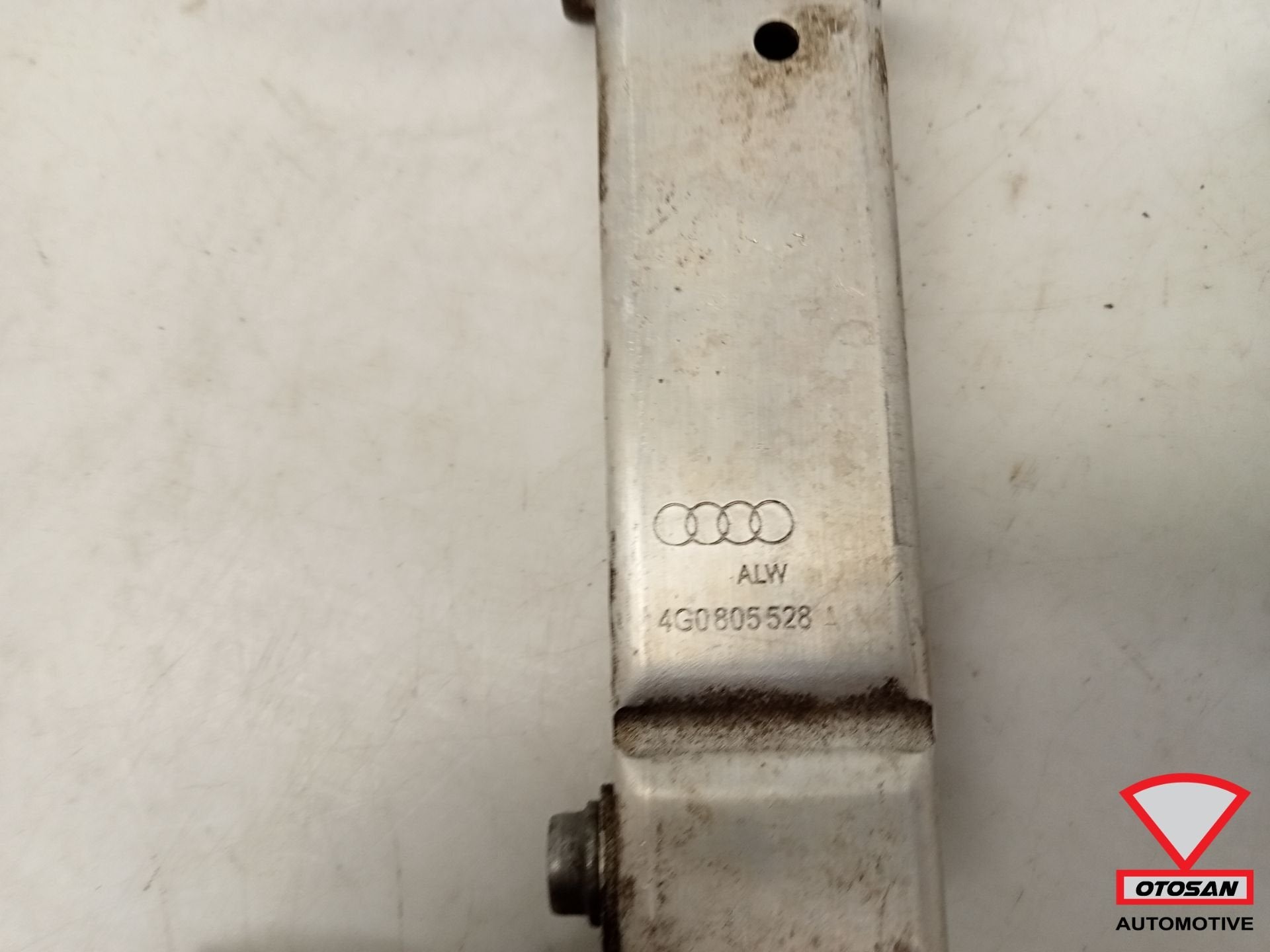 Audi RS6 RS7 4G C7 Radiateur Steun L+R 4G0805528A 4G0805527A, Gebruikt, AUDI AG, Auto-Union-Strasse 1
85045  Ingolstadt, DE, Kundenbetreuung@audi.de