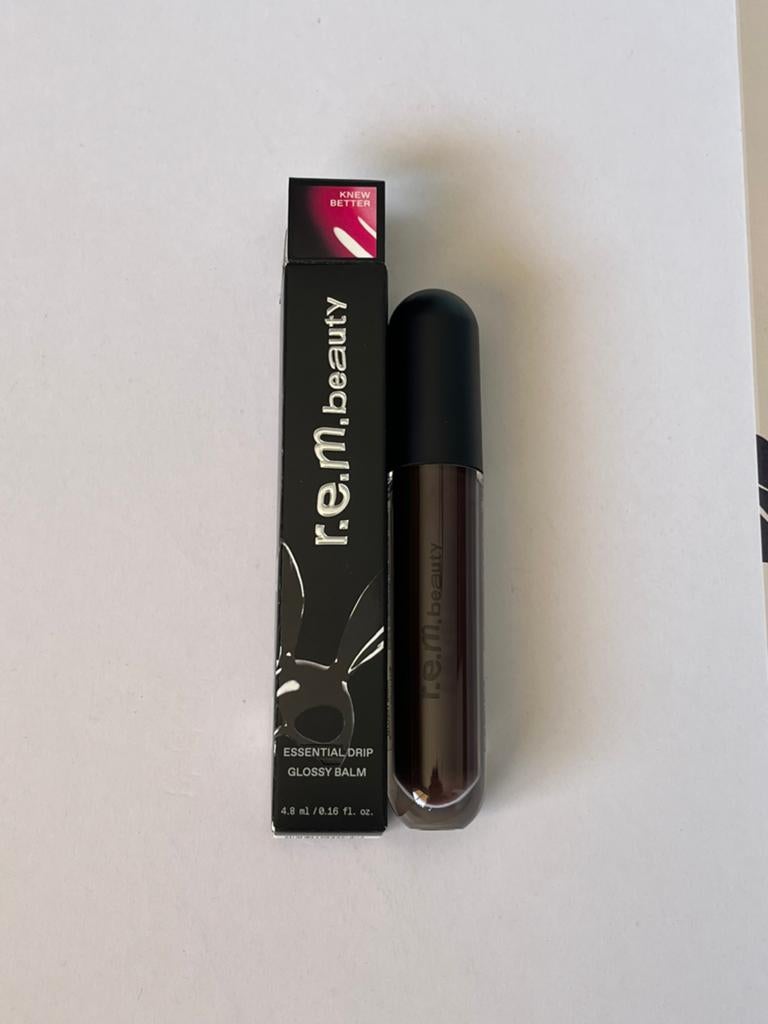 r.e.m. beauty glossy balm dangerous woman knew better, Ophalen of Verzenden, Nieuw, Lippen, Make-up