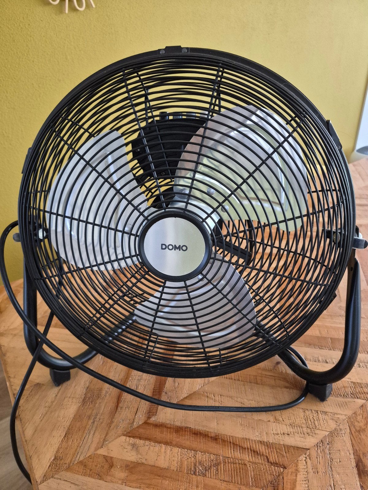 Domo Vloerventilator - Zware Kwaliteit, Krachtig, Witgoed en Apparatuur, Ventilatoren, Gebruikt, Vloerventilator, Ophalen