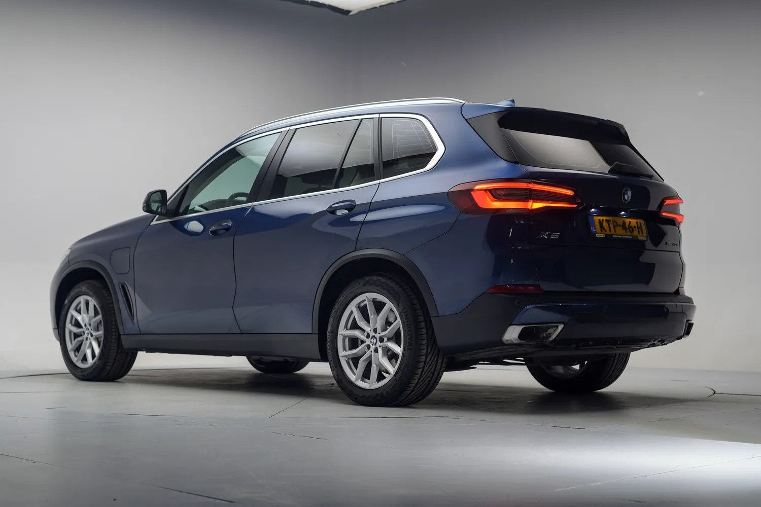 BMW X5 xDrive45e High Executive [ Panorama Luchtvering HUD L, Auto's, Gebruikt, X5, 394 pk, Blauw