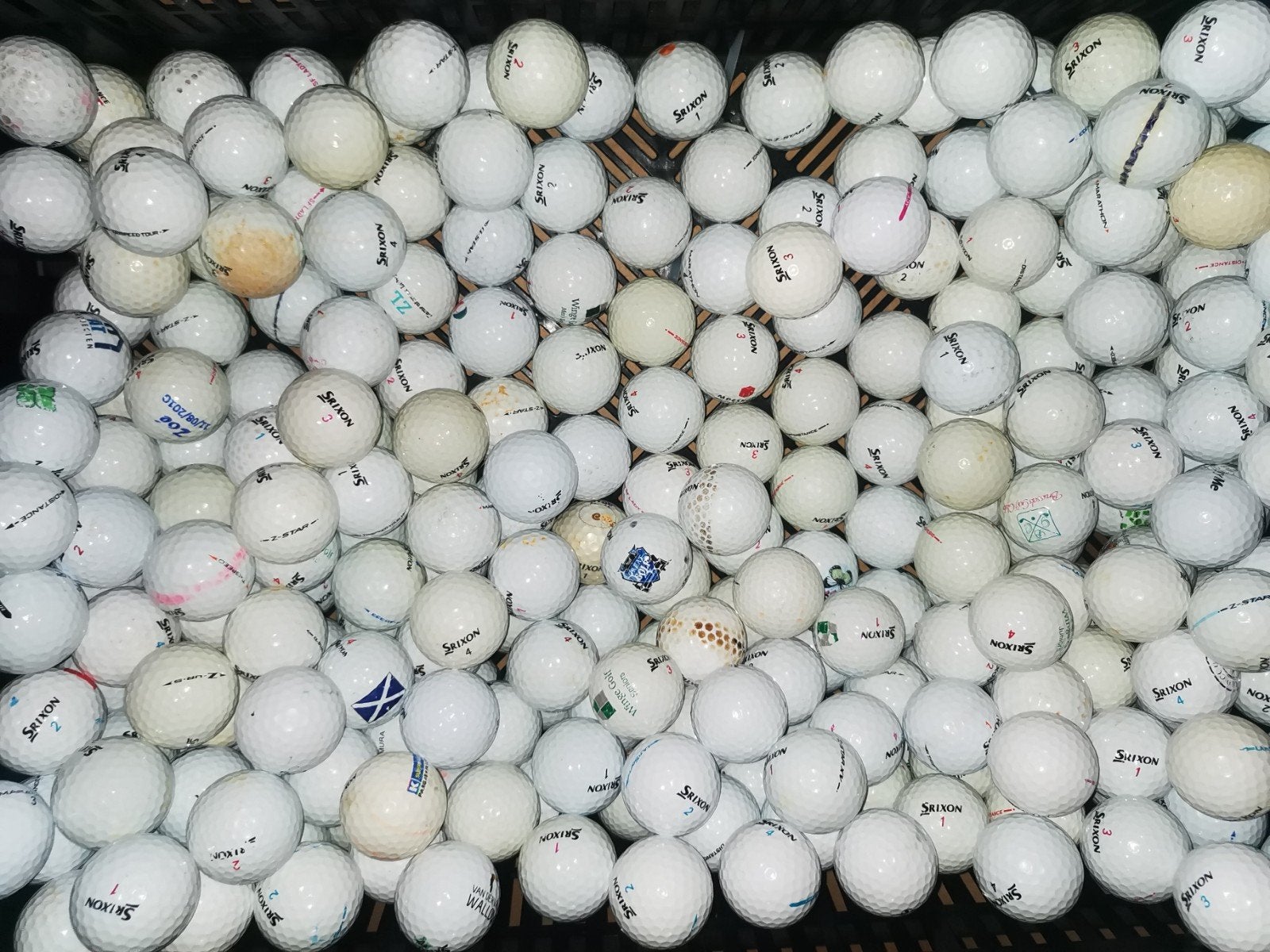 srixon golfballen 100 stuks, Sport en Fitness, Golf, Ophalen of Verzenden, Bal(len)