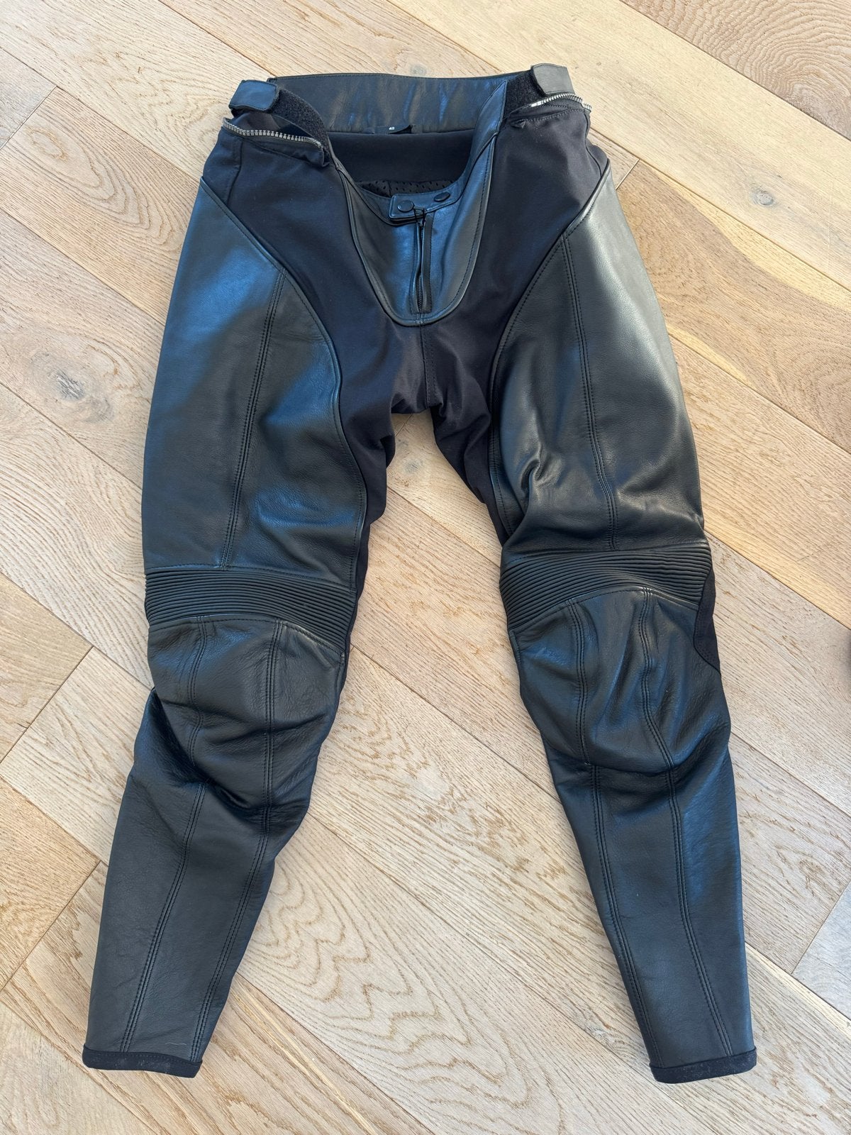 Revit Luna motorbroek maat 42 - Zwart, 2x gedragen, Motoren, Ophalen, Tweedehands, Dames, Broek | leer