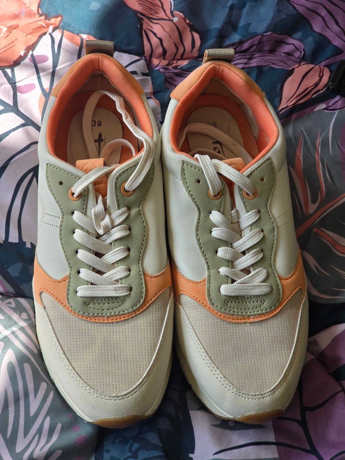 tamaris dames schoenen, Kleding | Dames, Schoenen, Ophalen of Verzenden, Nieuw, Beige, Sneakers of Gympen