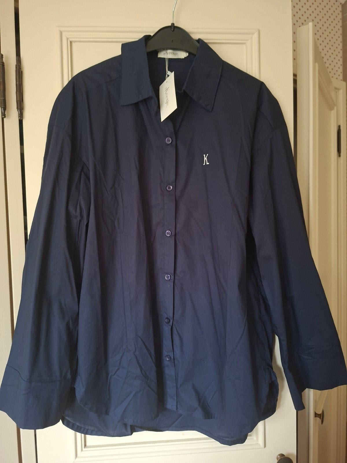 nieuwe blauwe overhemdblouse, L/ XL, Bij Keesje, Blauw, Maat 42/44 (L), Nieuw, Ophalen of Verzenden