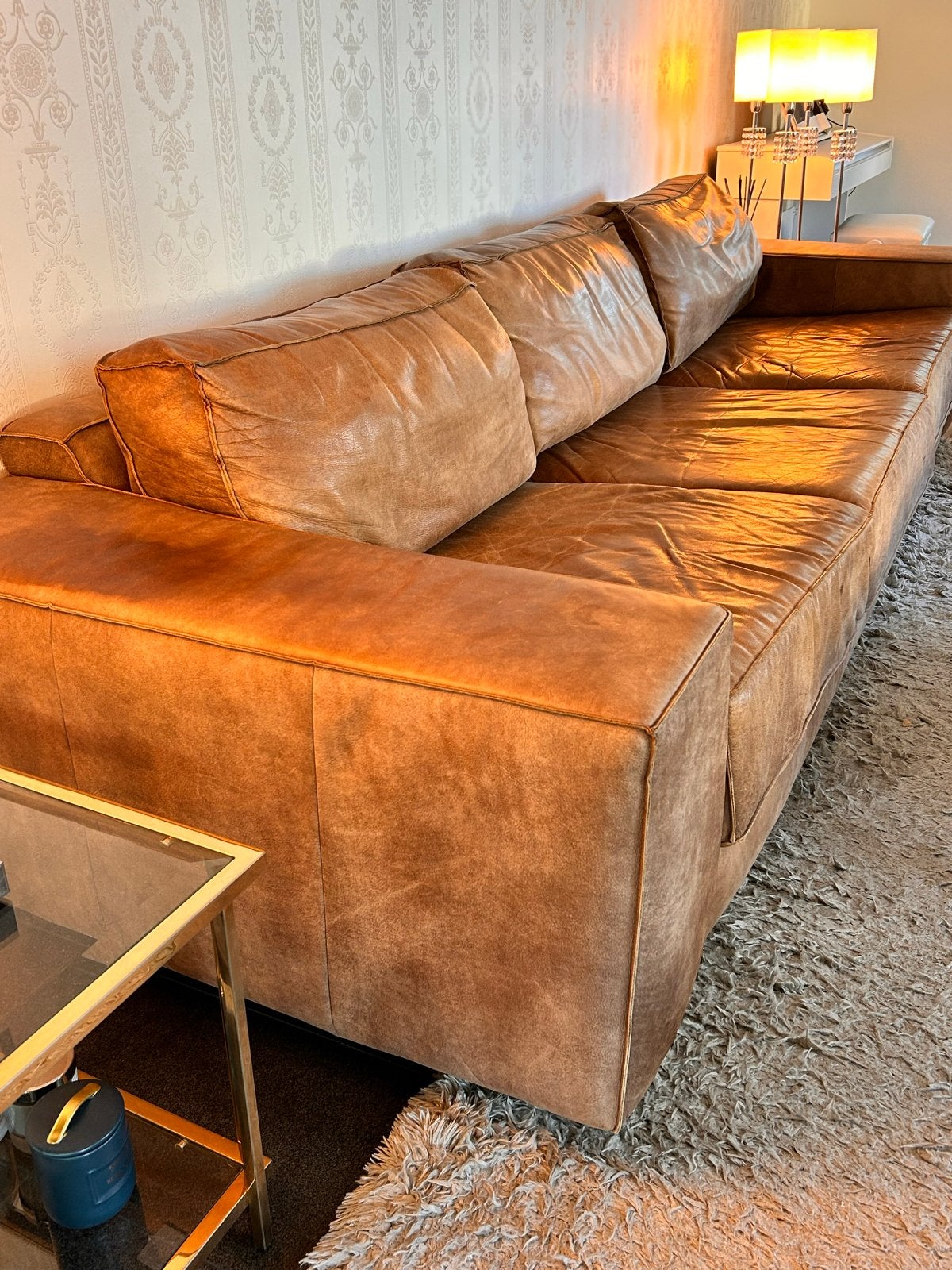 Grote zwevende Leren bank - Cognac kleur - 3-zits, Industrieel, klassiek, 250 tot 300 cm, Gebruikt, Driepersoons