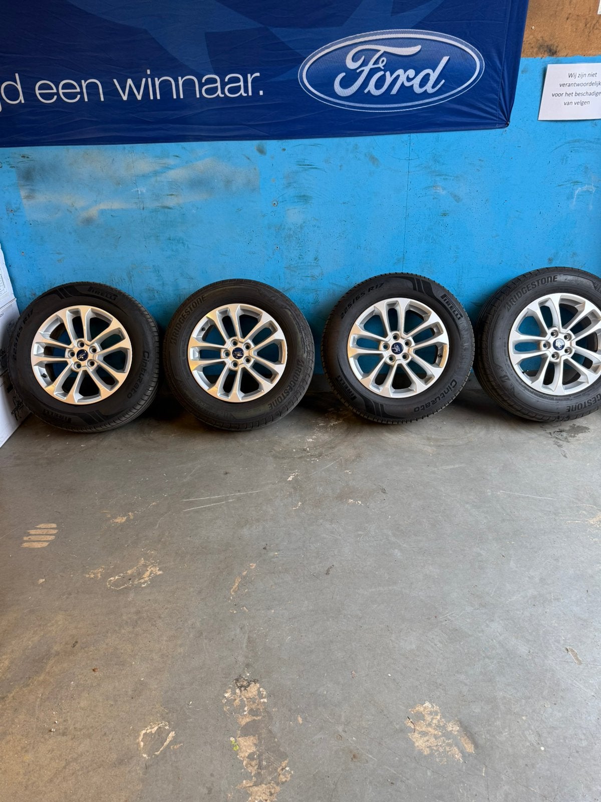 17 inch ford velgen 5x108  kuga nieuw model, Auto-onderdelen, Banden en Velgen, Ophalen, Banden en Velgen, Nieuw, 17 inch