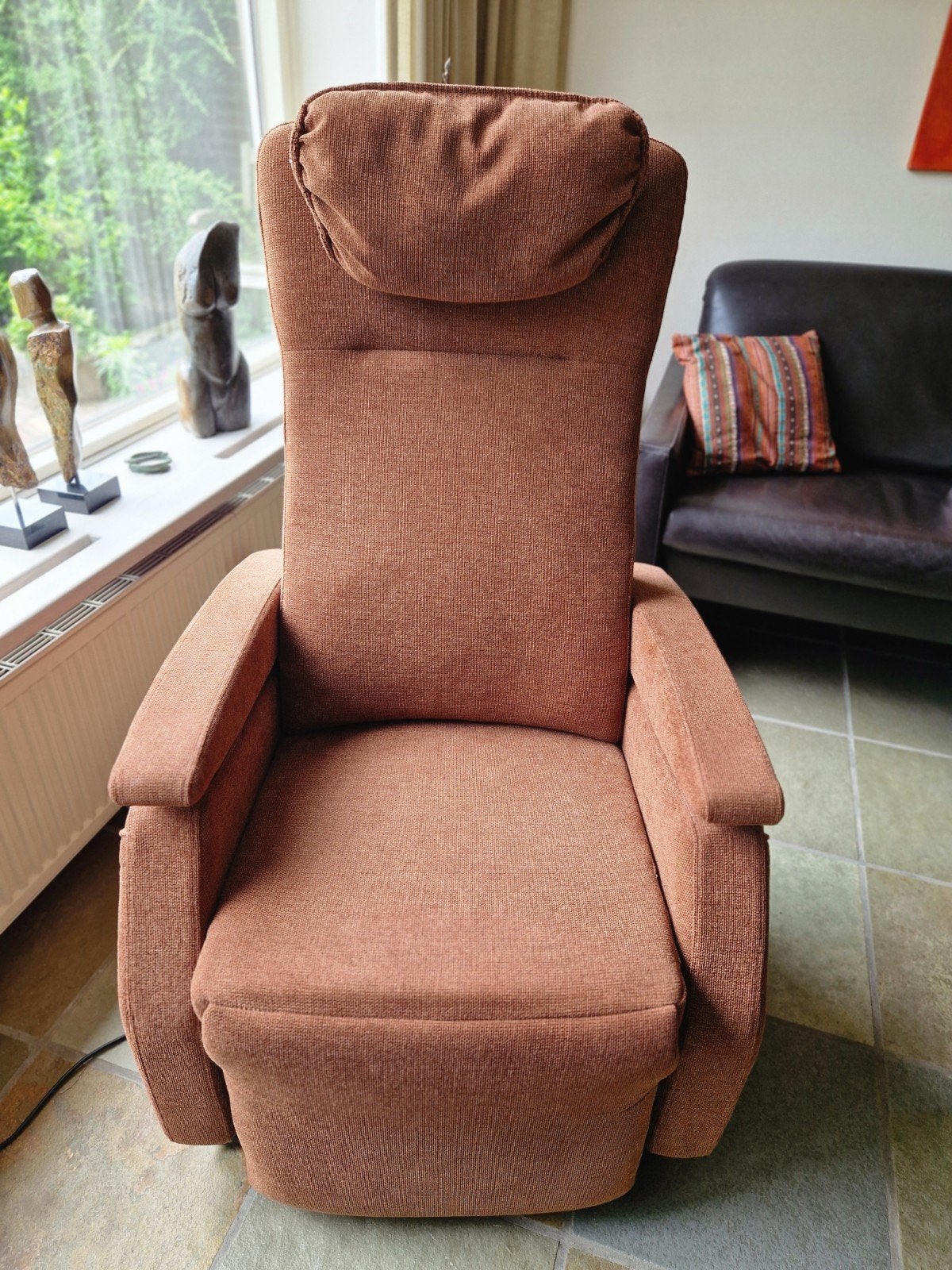 Fitform Relax-sta opstoel met draaiplateau en ligstand, Huis en Inrichting, Fauteuils, Ophalen, Zo goed als nieuw, Stof, 50 tot 75 cm