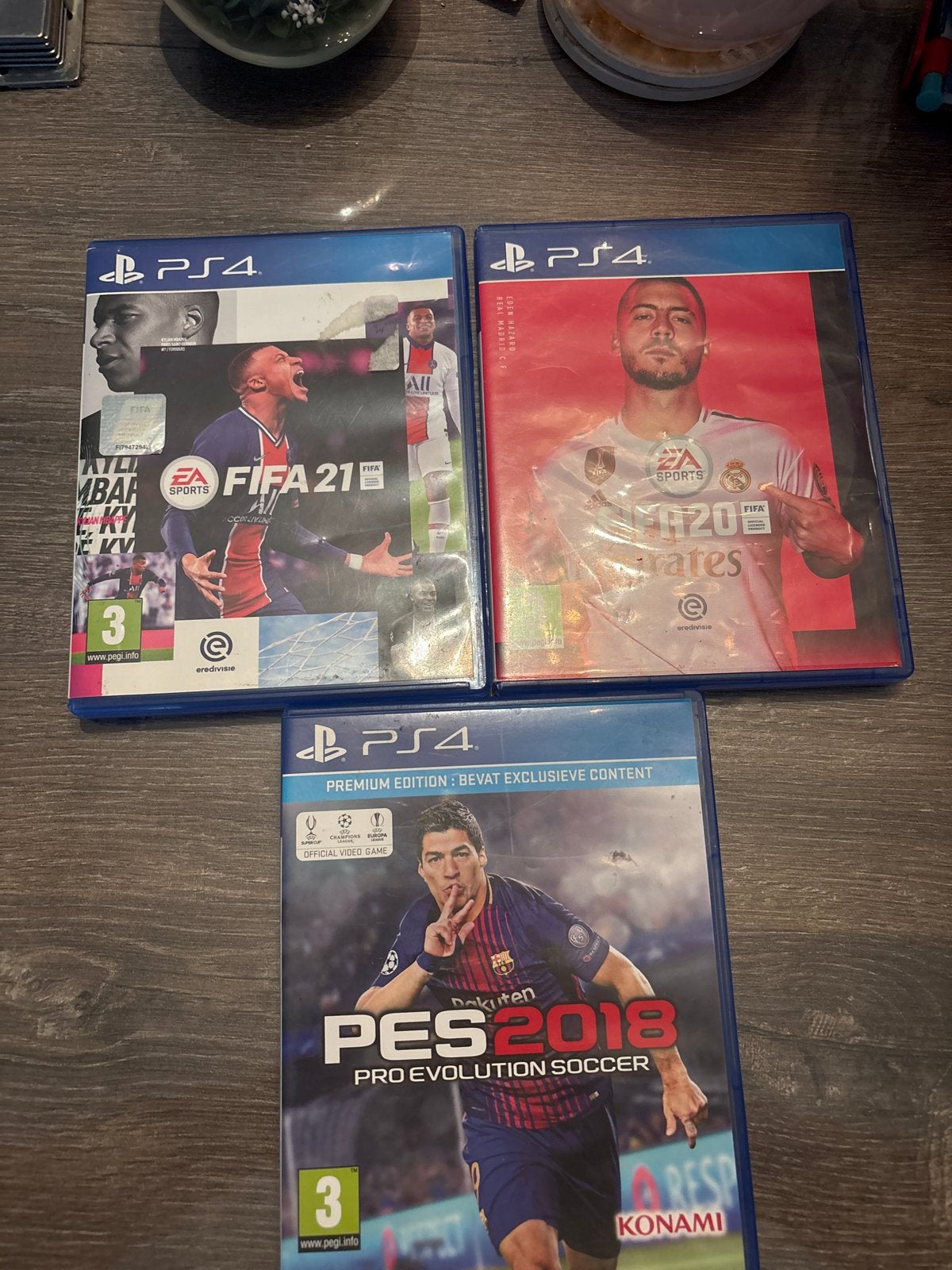 PS4 Games: FIFA 21, FIFA 20 en PES 2018, Gebruikt, 2 spelers, Eén computer, Ophalen of Verzenden