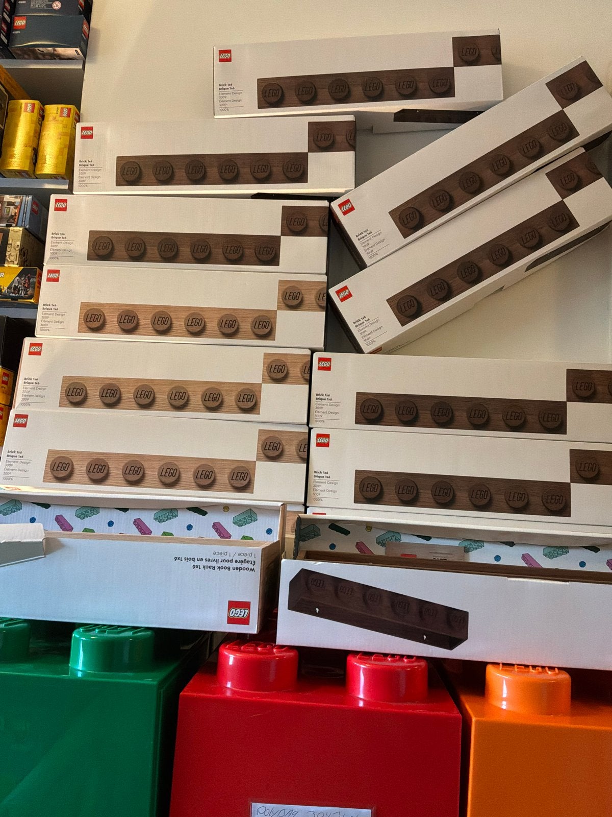 Lego houten boekenrek 5007108 - Nieuw in verpakking, Lego, Overige typen, Nieuw, Ophalen of Verzenden