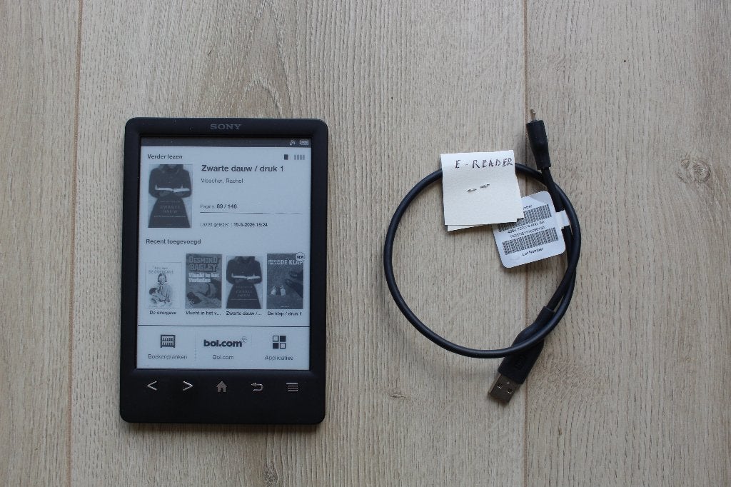 E-READER SONY, Ophalen of Verzenden, 4 GB of minder, Touchscreen, 6 inch of minder