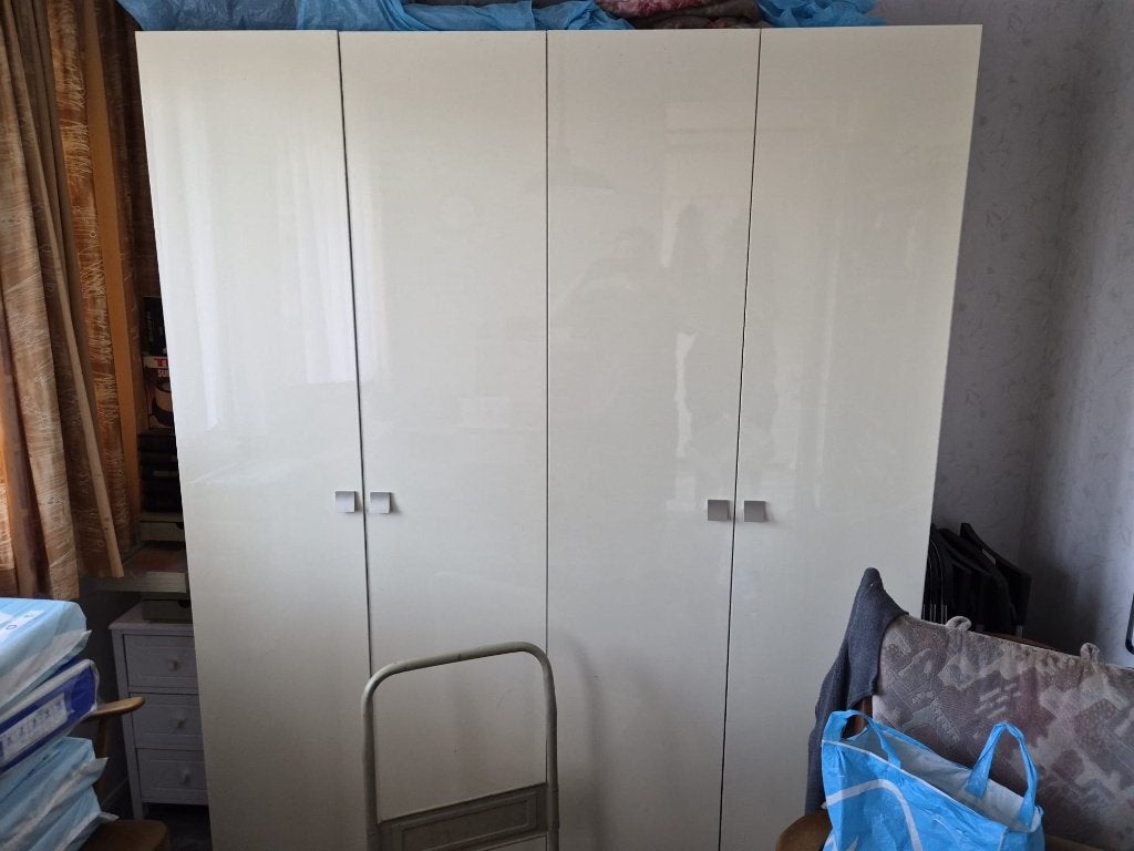 kledingkast, Huis en Inrichting, Kasten | Kledingkasten, Ophalen, Met deur(en), Hoogglans, 200 cm of meer