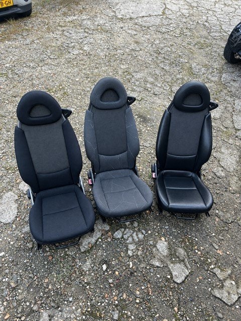 Diverse setjes smart fortwo stoelen, Ophalen, Gebruikt, Smart