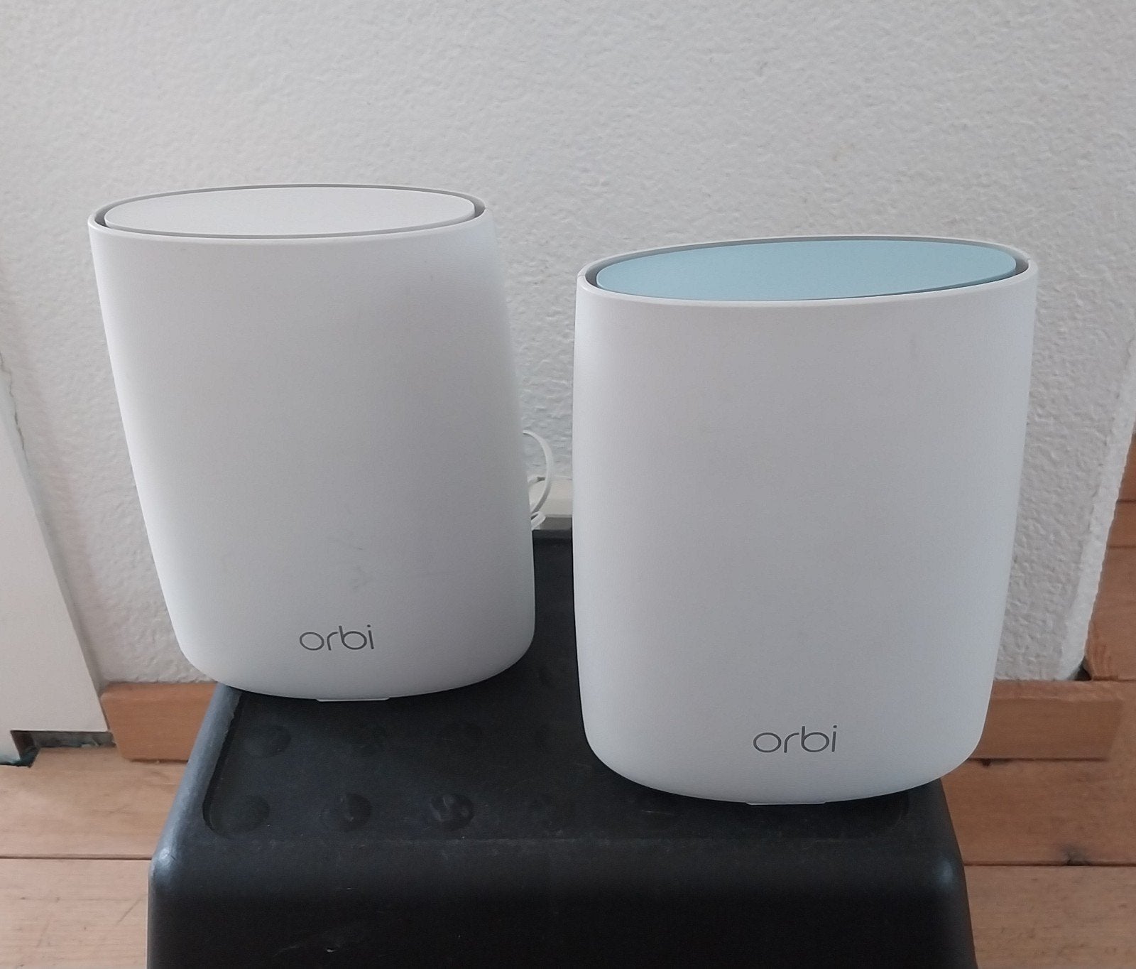 Netgear Orbi RBR50v2 Router & RBS50v2 Satellite Set, Ophalen of Verzenden, Zo goed als nieuw, Router, Netgear