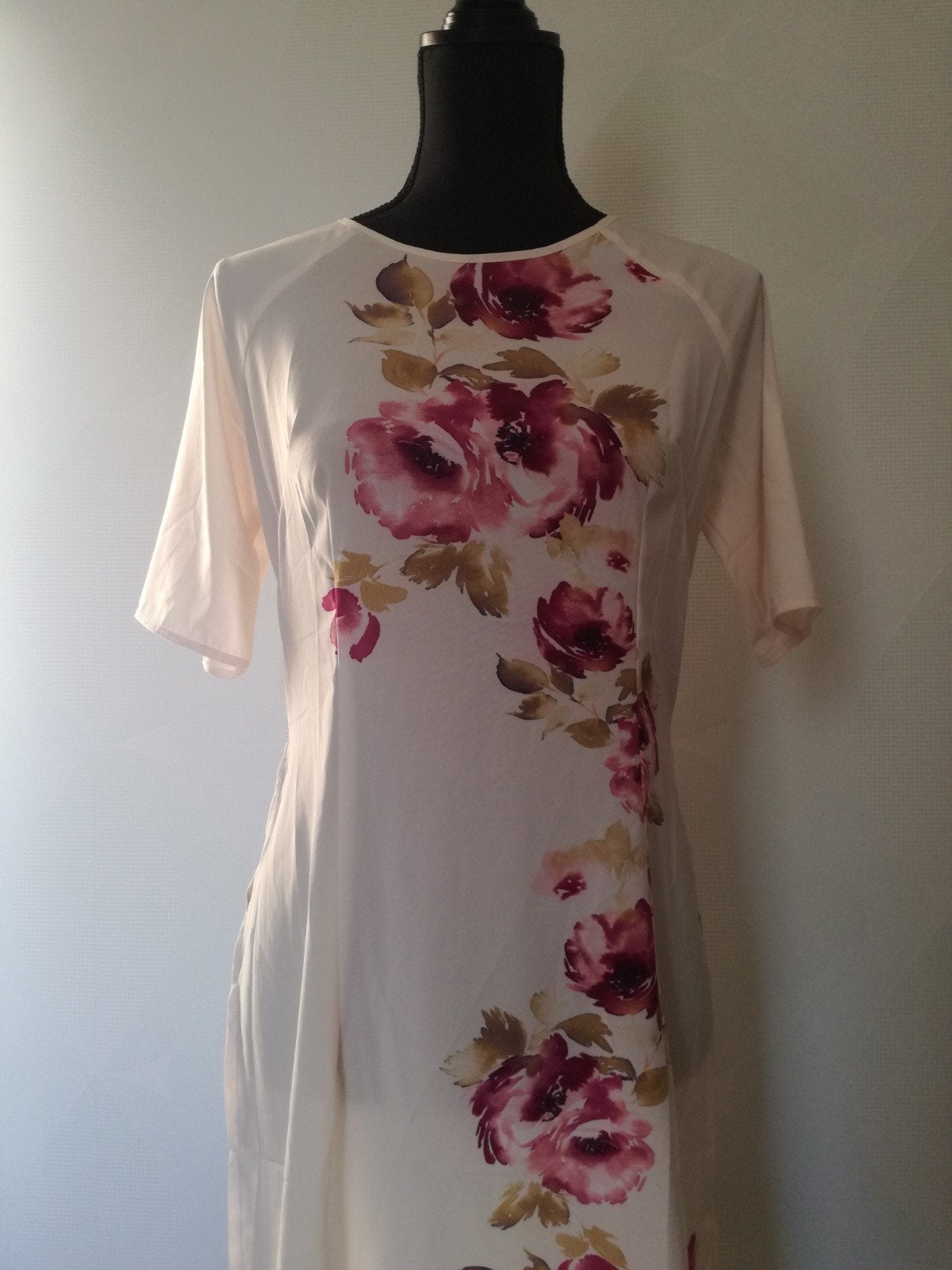 Nieuw Vietnamees jurkje bloemenprint crème fuchsia M (38), Maat 38/40 (M), Nieuw, Ophalen of Verzenden, Roze