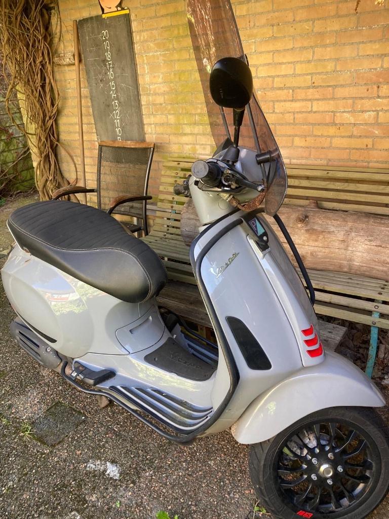 Vespa sprint 2020, Ophalen, Overige modellen, Zo goed als nieuw, Benzine