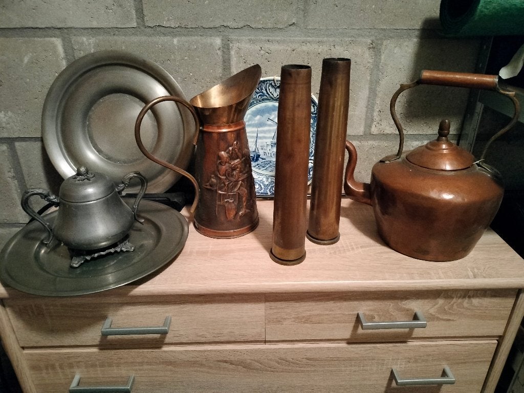 Koper en Tin (antiek), Ophalen