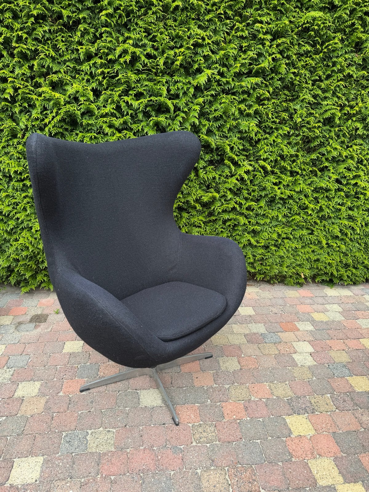 Stijlvolle Zwarte Egg Chair - Comfortabel en Modern, Huis en Inrichting, Stoelen, Ophalen, Gebruikt, Zwart, Eén