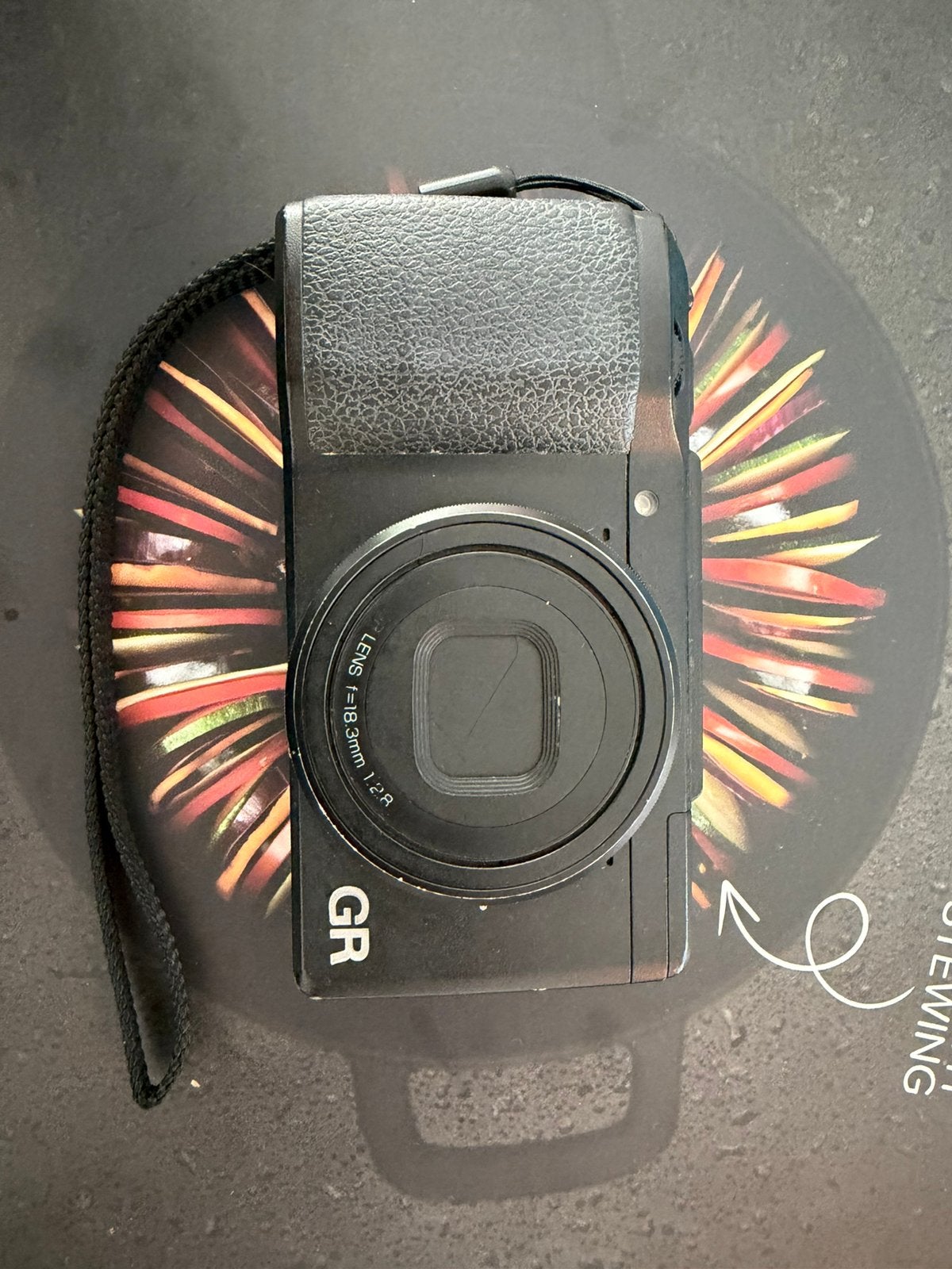 Ricoh GR DIGITAL 8.1MP – 28mm f/2.4 – Compactcamera, Computers en Software, Ophalen, Zo goed als nieuw, Luchtkoeling