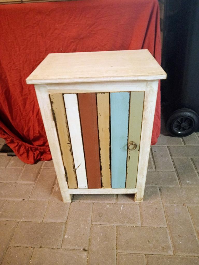 Klein kastje... gebruikt maar nog mooi te maken, Huis en Inrichting, Kasten | Ladekasten, Ophalen, Gebruikt, 50 tot 100 cm, Minder dan 100 cm