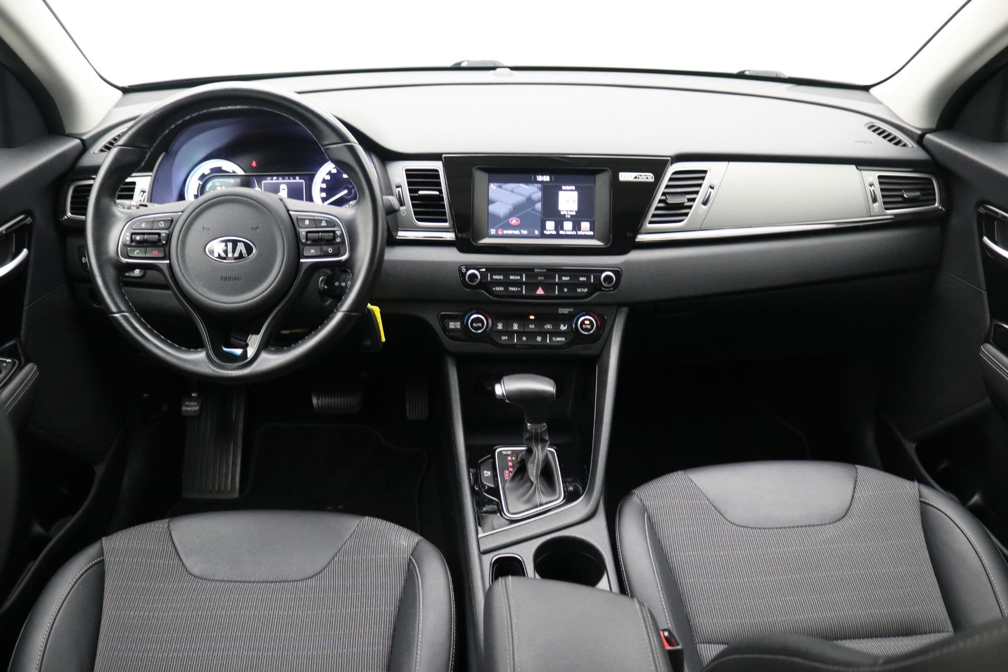 Kia Niro 1.6 GDi Hybrid DynamicLine / Automaat / Navigatie /, Auto's, Gebruikt, Euro 6, 2 kWh, Blauw