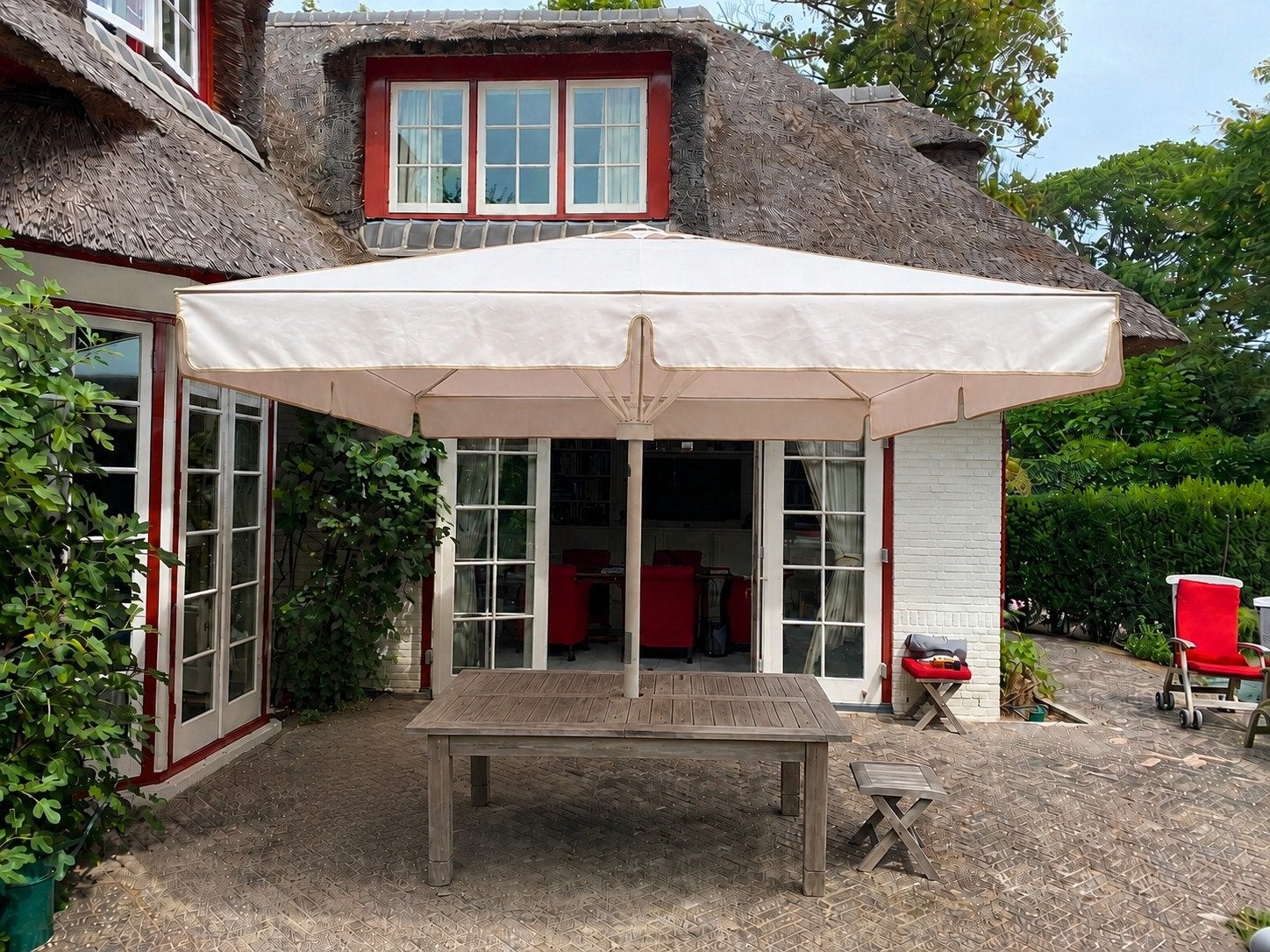 Horeca parasols voorraad - Diverse modellen en maten, Gebruikt, Kantelbaar, Ophalen of Verzenden, Zweefparasol