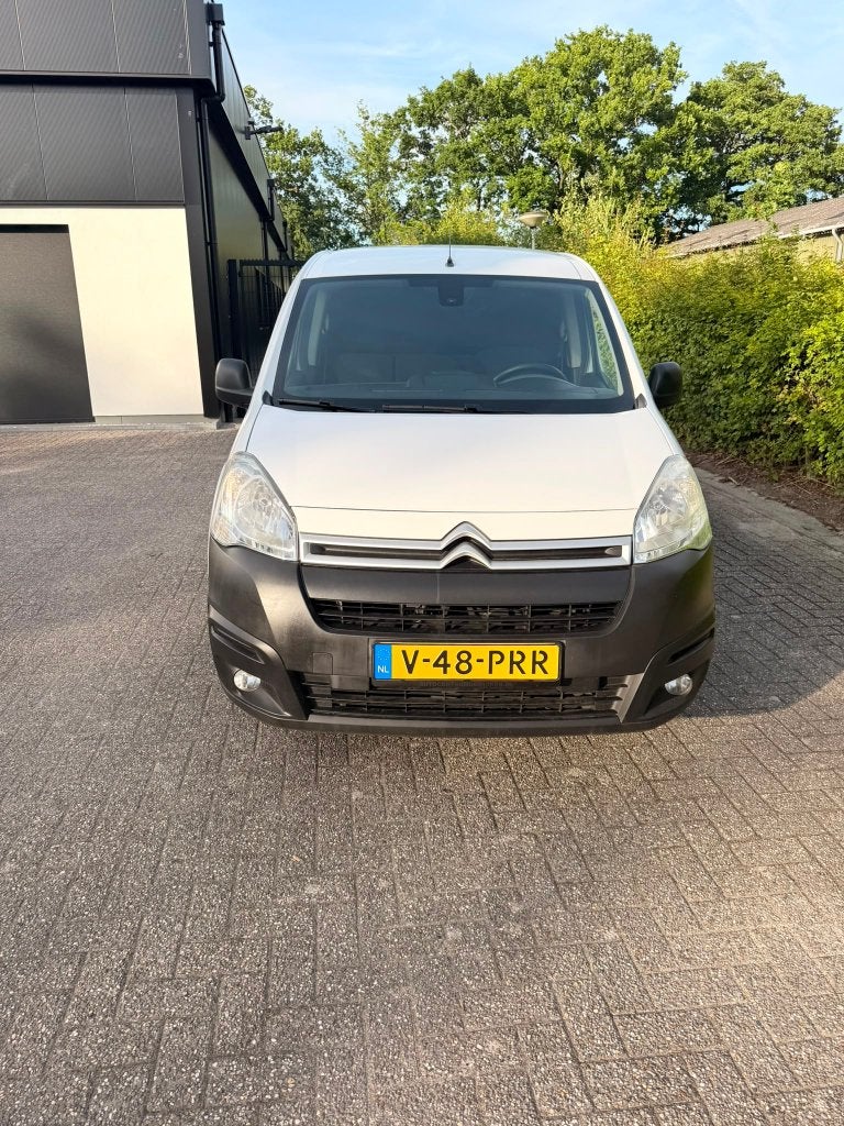 Citroën Berlingo 1.6 72KW 2017 Wit, Auto's, Bestelauto's, Particulier, ABS, Airbags, Airconditioning, Boordcomputer, Centrale vergrendeling