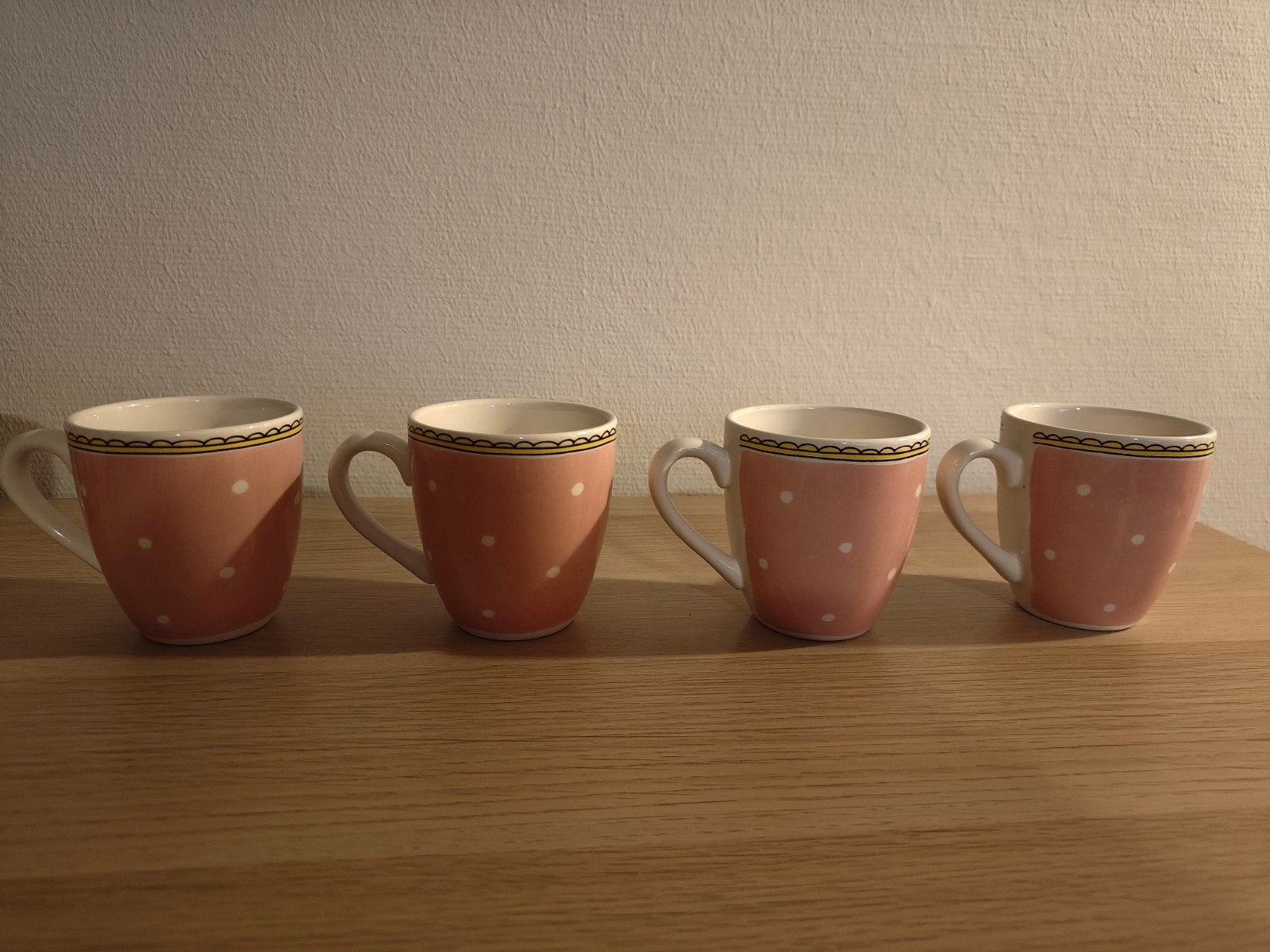 4 Blond Amsterdam mokjes, Ophalen, Mok, Zo goed als nieuw, Modern