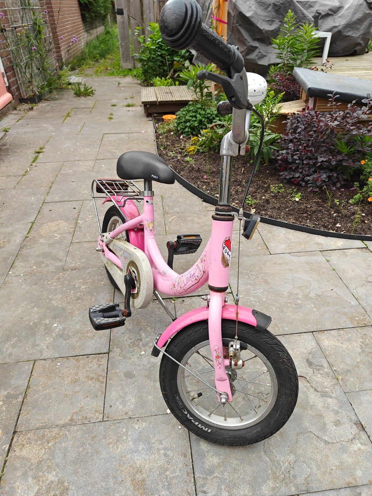 Roze Puky kinderfiets 12 inch met terugtraprem, Fietsen en Brommers, Ophalen, Terugtraprem, Zijwieltjes, Gebruikt