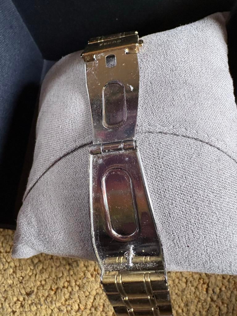 Gouden Guess dameshorloge met strass.   En esprit horloge, Sieraden, Tassen en Uiterlijk, Horloges | Dames, Staal, Staal, Guess