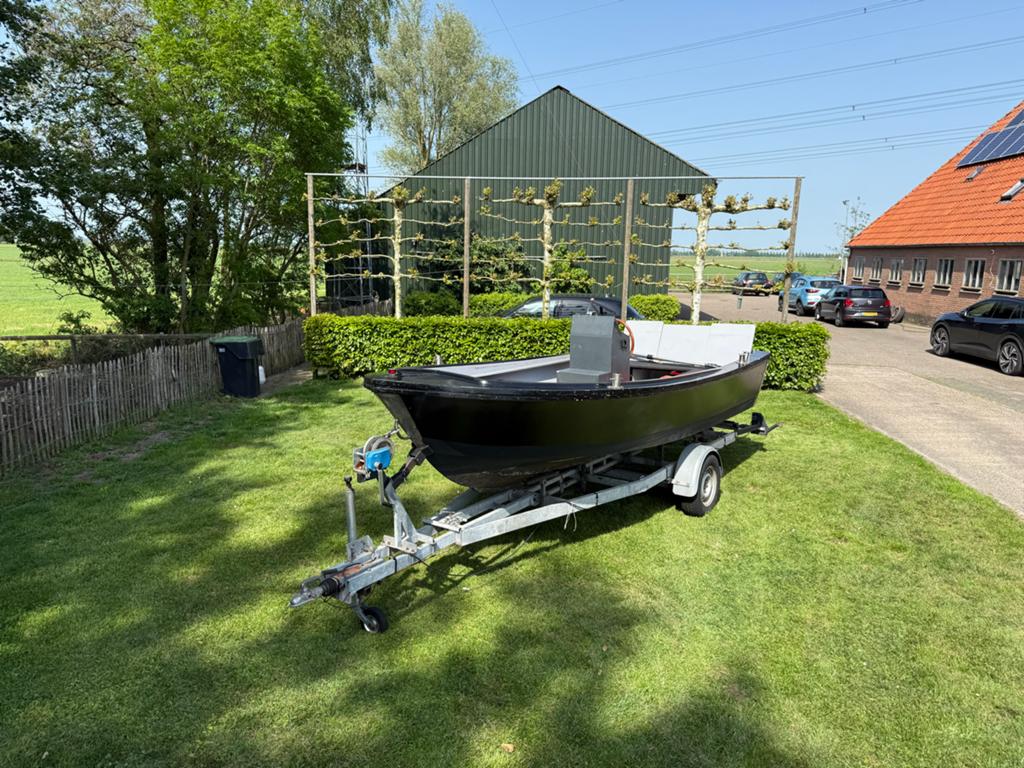 Polyester Sloep met Kanteltrailer en nieuwe motor, Watersport en Boten, Motorboten en Motorjachten, Gebruikt, Polyester, Benzine
