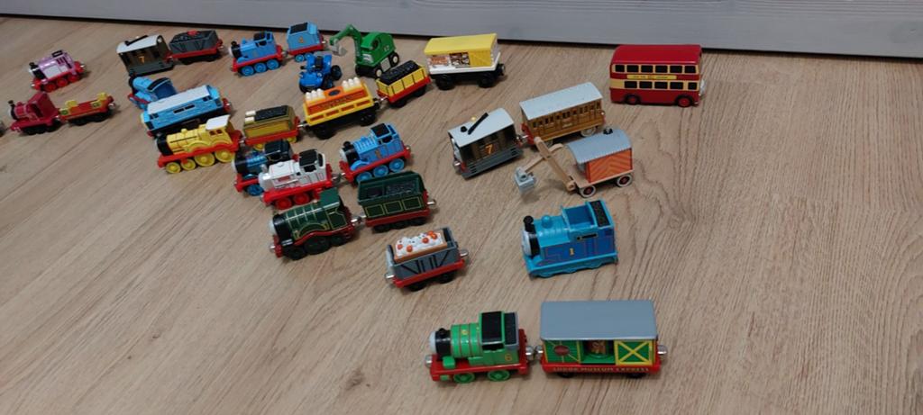 Heel veel Thomas de trein/ Treinbaan, Ophalen of Verzenden, Zo goed als nieuw