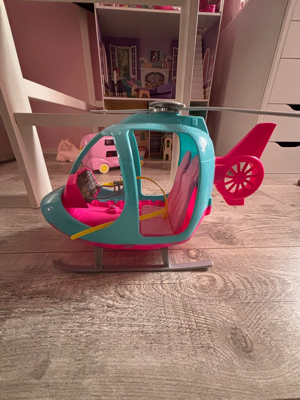 Barbie Helikopter - Roze en Blauw Speelgoed, Ophalen of Verzenden, Gebruikt