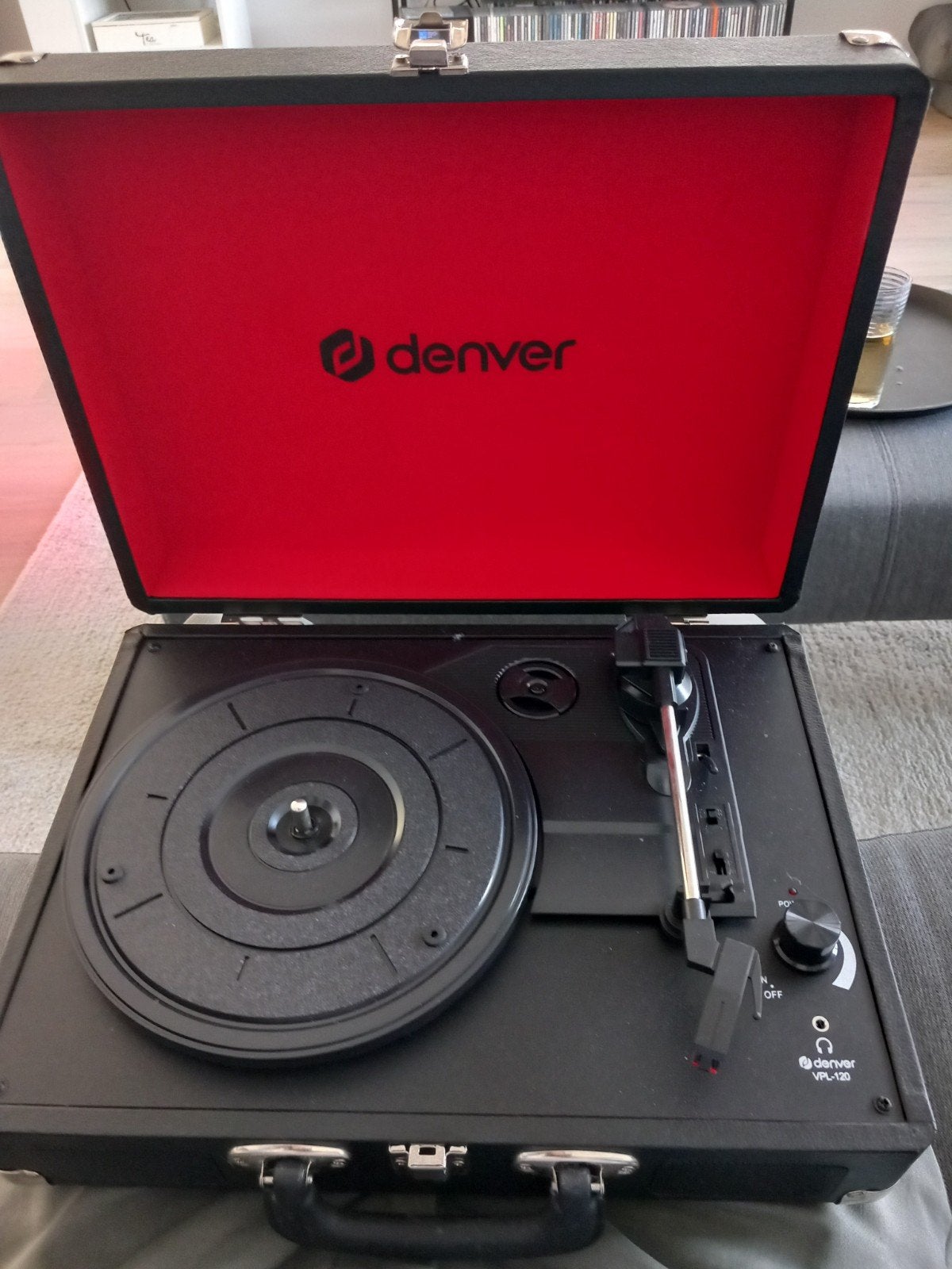 Denver VPL-120 Draagbare Platenspeler Zwart, Ophalen of Verzenden, Zo goed als nieuw, Platenspeler, Overige merken