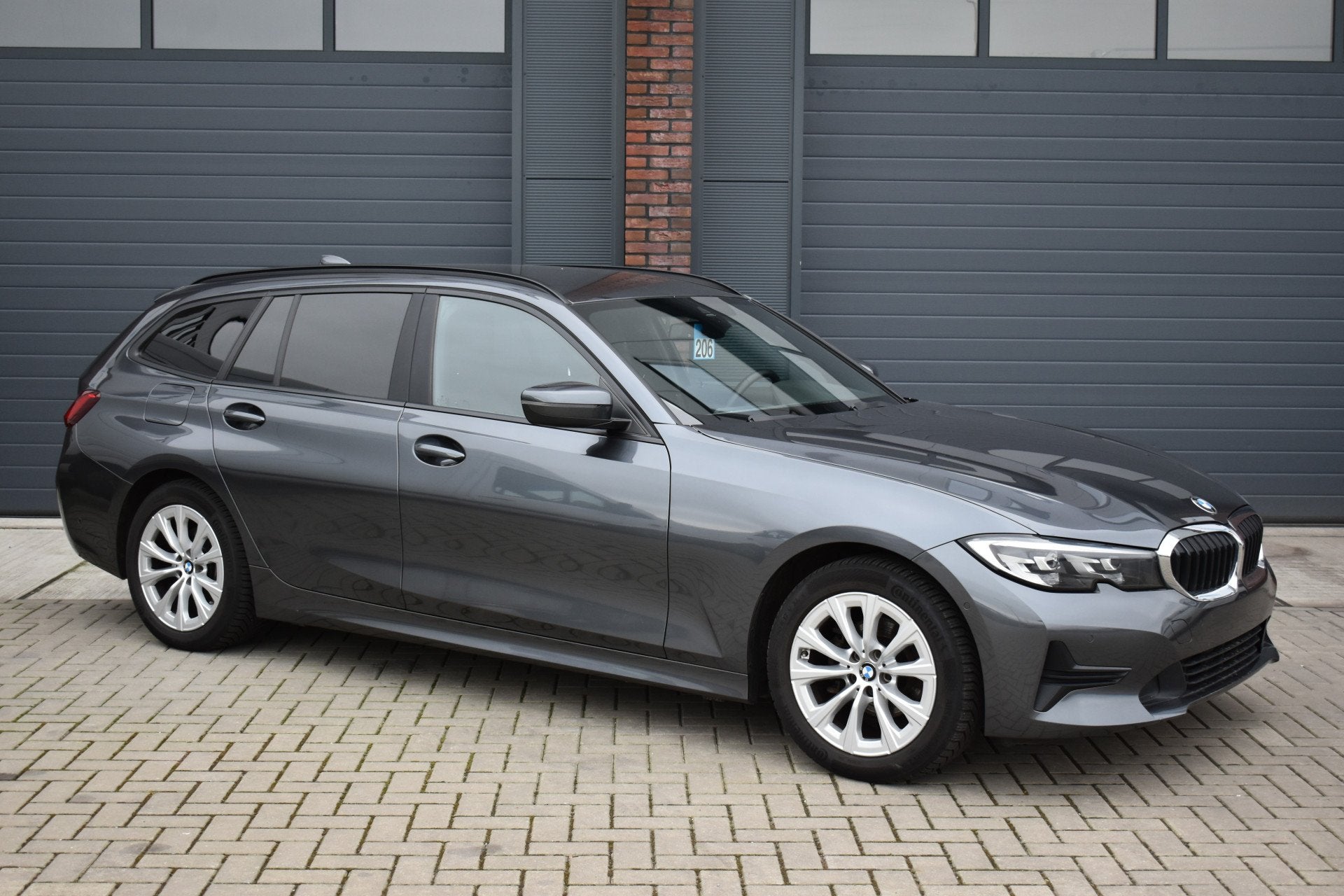 BMW 3 Serie Touring 318d Executive €15650 netto export pri, Zwart, 4 cilinders, 150 pk, 23 km/l