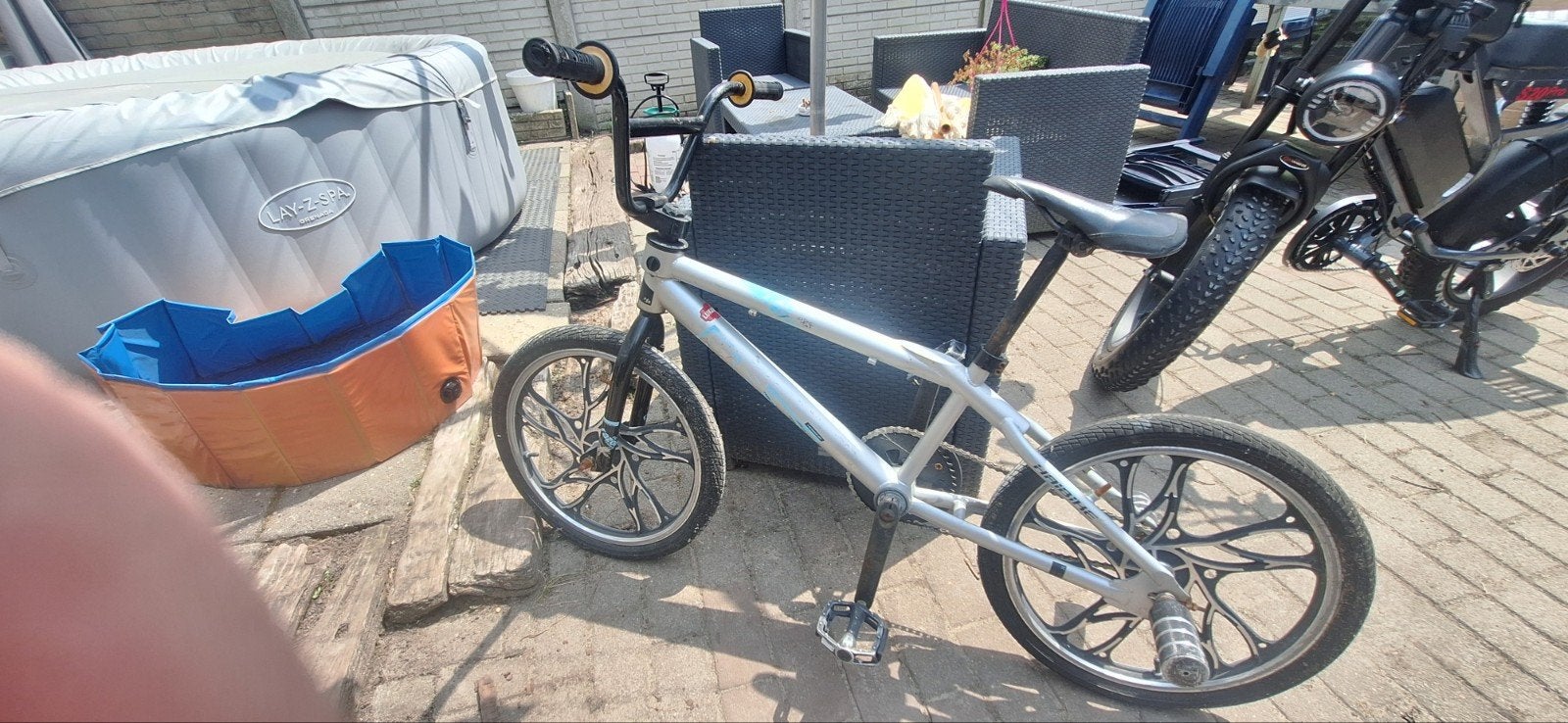 Stunt fiets, Ophalen