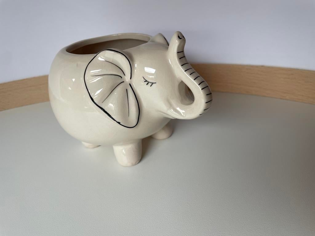 Schattige olifant bloempot met craquelé effect, Tuin en Terras, Bloempotten, Ophalen, Binnen, Zo goed als nieuw, Overige vormen