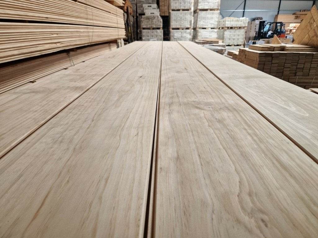 Pitch Pine vloer, unieke extra brede vloerdelen!