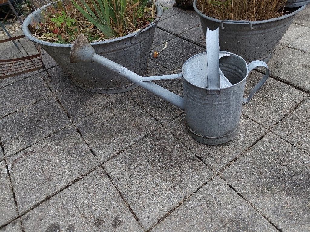 zinken gieter, Ophalen