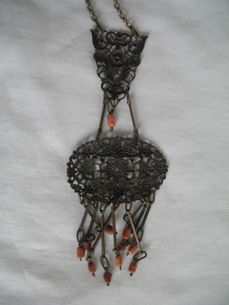 Ketting + Hanger Tribal Etnisch + kl. Bloedkoraal Accent, Ophalen of Verzenden, Overige materialen, Ketting