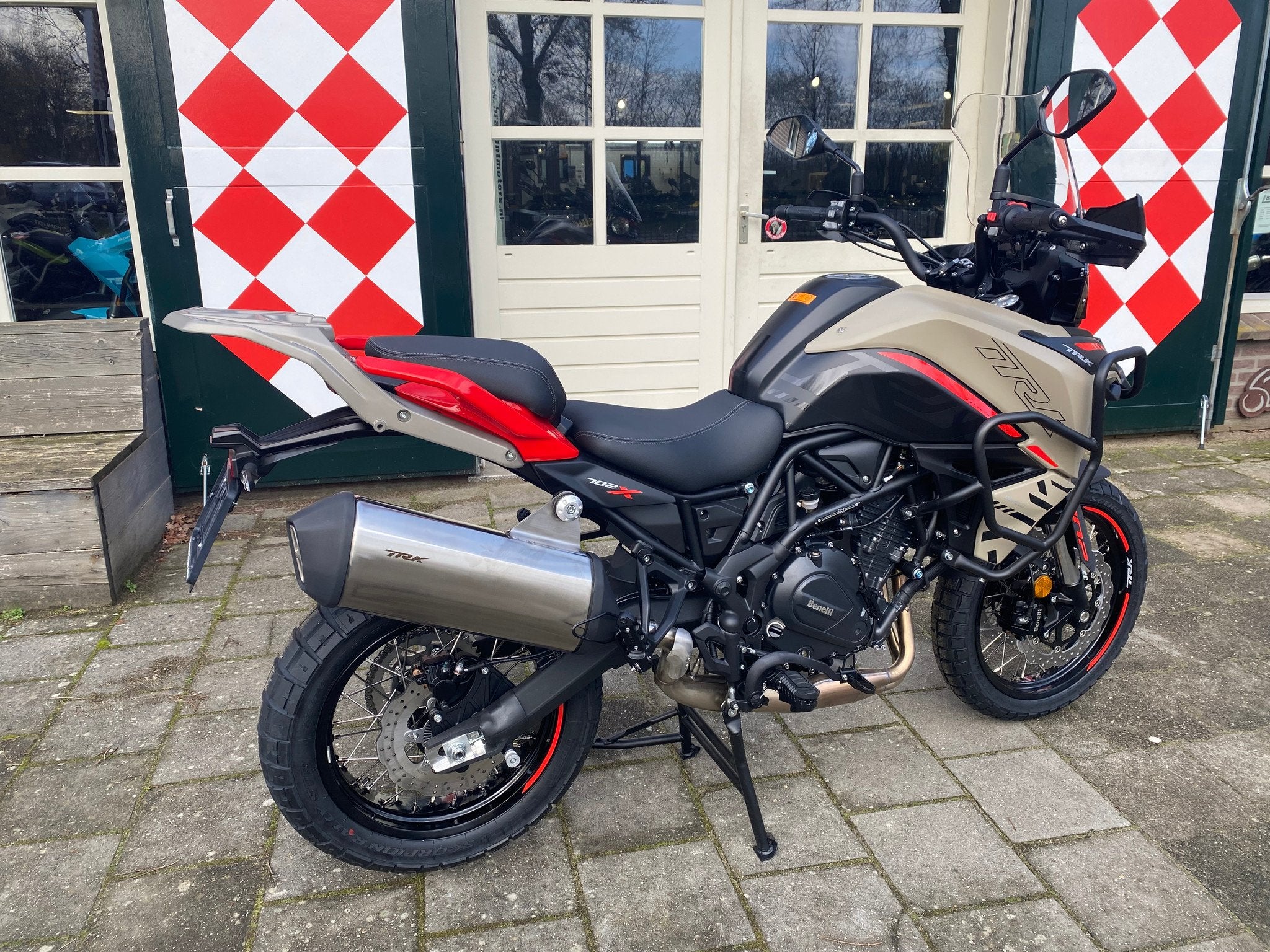 Benelli TRK 702 XPLORER ABS (bj 2026), Motoren, Nieuw, Strada Fornace Vecchia 30
61122  Pesaro, IT, Bedrijf, Support@benelli.com