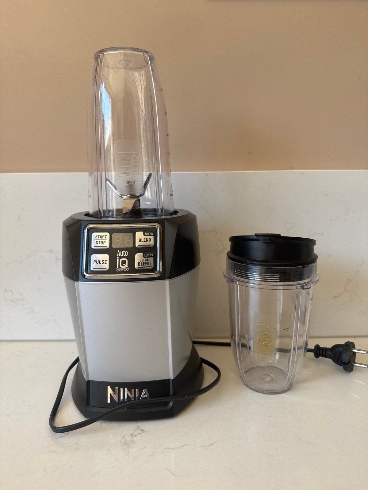 Ninja Blender met 2 bekers (650ml & 500ml) en deksel, Ophalen, Gebruikt, Blender