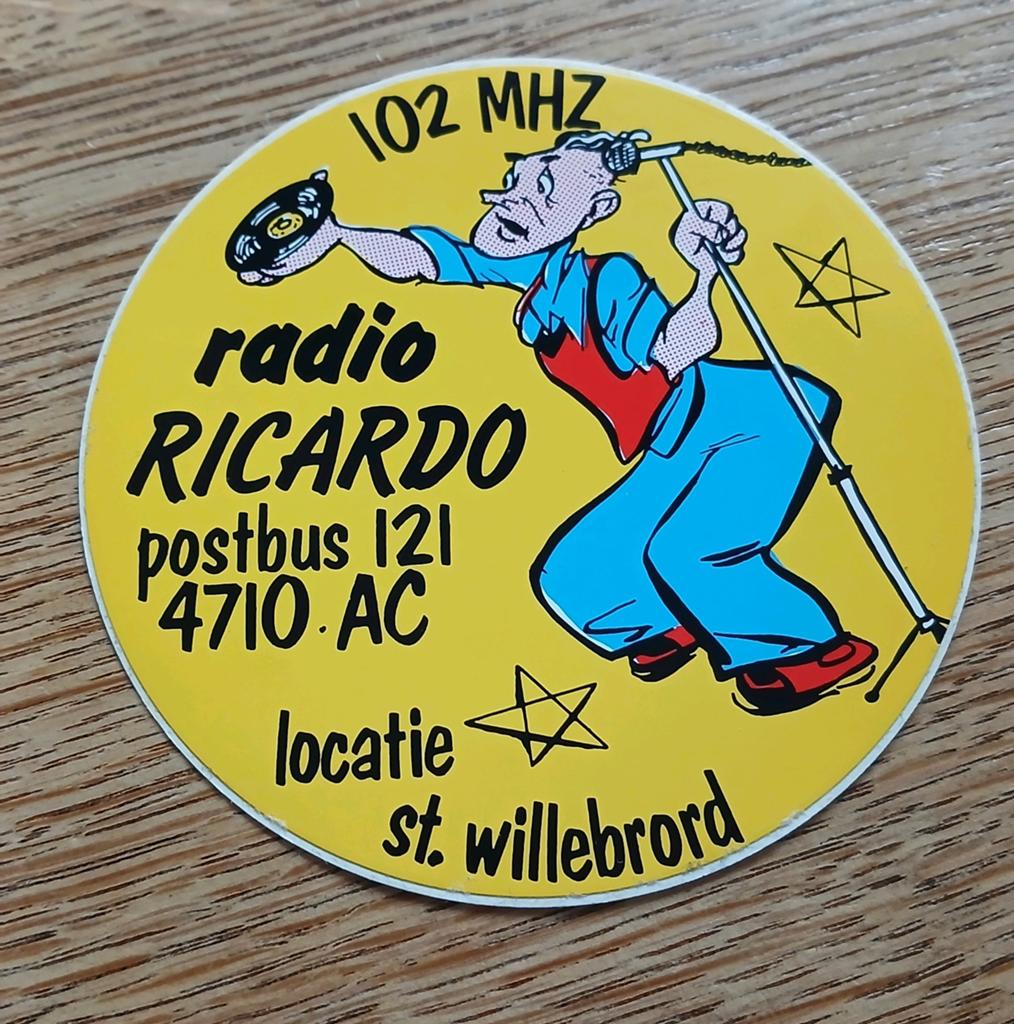 Sticker radio Ricardo piraat zendamateur, St. WILLEBRORD, Ophalen of Verzenden, Zo goed als nieuw