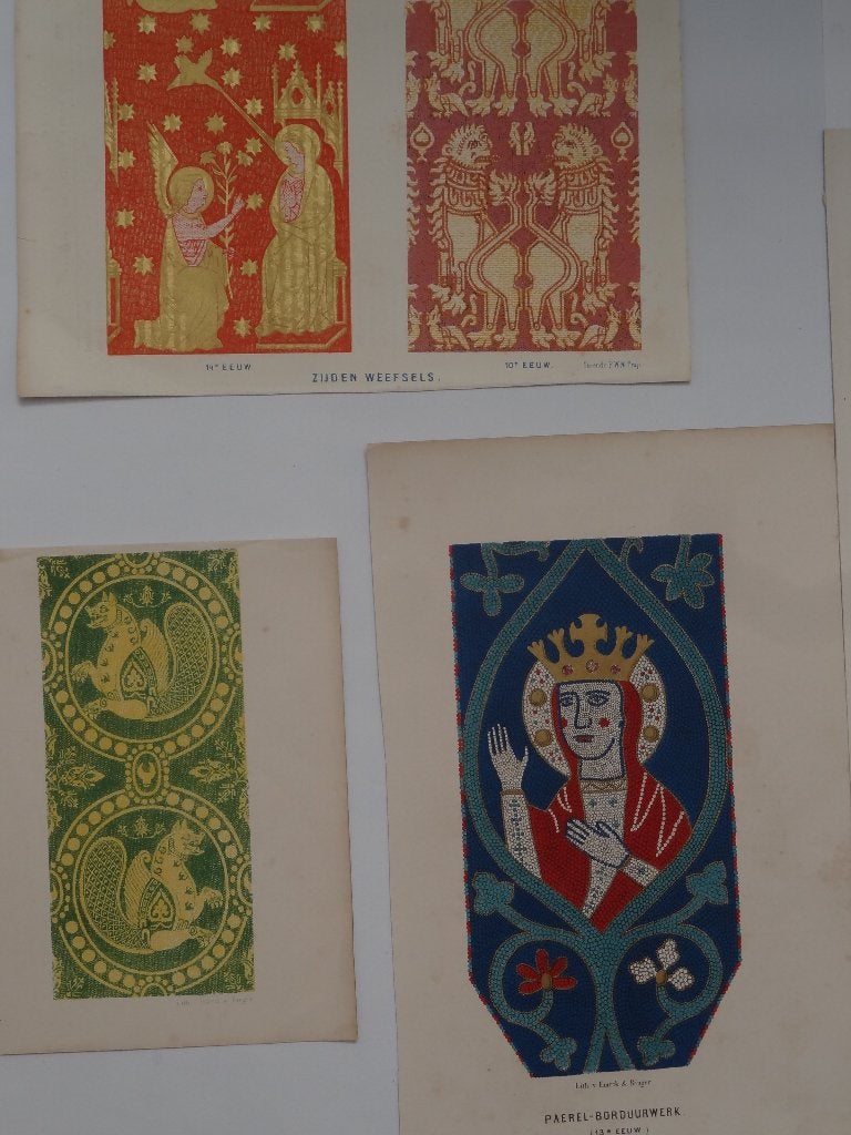 Lithos zes middeleeuwse zijden borduur weefsels 9-14e eeuw, Antiek en Kunst, Origineel, Ophalen of Verzenden, Overige onderwerpen